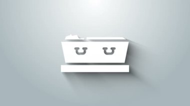 Beyaz açık tabut ve gri arka planda izole edilmiş ölü beden simgesi. Ölümden sonra cenaze. Cenaze için açık bir cenaze arabasında ceset. 4K Video hareketli grafik canlandırması