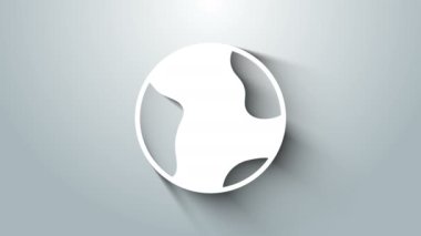 Beyaz Dünya 'nın gri arka planında izole edilmiş ikonu. Dünya ya da Dünya işareti. Küresel internet sembolü. Geometrik şekiller. 4K Video hareketli grafik canlandırması