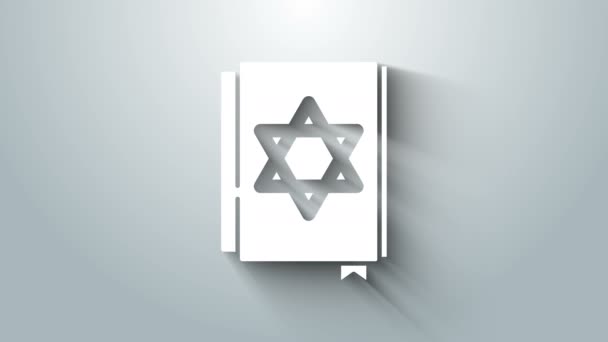 白色的犹太托拉书图标孤立在灰色背景。摩西的封臣。圣经的封面是大卫之星的形象。4K视频运动图形动画 — 图库视频影像