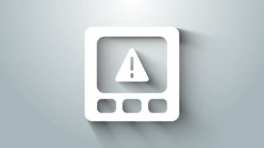 Gri arkaplanda beyaz GPS aygıtı hata simgesi izole edildi. 4K Video hareketli grafik canlandırması