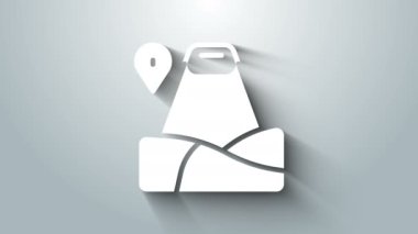 Gri arkaplanda dağ simgesi olan beyaz harita işaretçisi. Dağlar seyahat ikonu. 4K Video hareketli grafik canlandırması