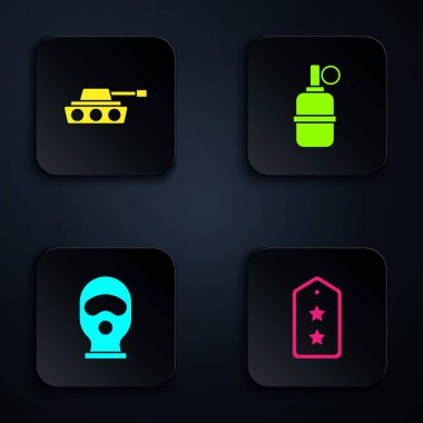 Askeri rütbe, tank, kar maskesi ve el bombası ayarlayın. Siyah kare düğme. Vektör.