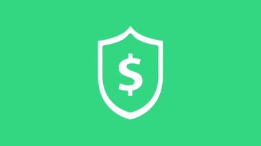 Yeşil arka planda dolar sembolü olan Beyaz Kalkan. Güvenlik kalkanı koruması. Para güvenliği konsepti. 4K Video hareketli grafik canlandırması