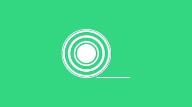 Yeşil arka planda beyaz viski ikonu izole edildi. İş ve onarım için bir rulo yapışkan bant. Yapışkan koli bandı. Ofis aletleri falan. 4K Video hareketli grafik canlandırması