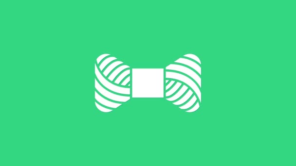 Λευκό νήμα ραπτικής σε εικονίδιο καρουλιού που απομονώνεται σε πράσινο φόντο. Καρούλι από νήμα. Νήματα Μπόμπιν. 4K Γραφική κίνηση κίνησης βίντεο — Αρχείο Βίντεο