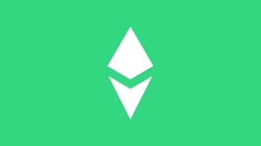 Beyaz Kripto para birimi Ethereum ETH simgesi yeşil arka planda izole edildi. Altcoin sembolü. Engelleme zinciri tabanlı şifreli para birimi. 4K Video hareketli grafik canlandırması