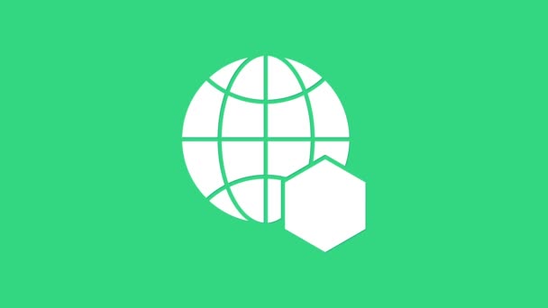 Witte Honingraat kaart van de wereld pictogram geïsoleerd op groene achtergrond. Wereldbijendag. Concept ecologische gebeurtenis. 4K Video motion grafische animatie — Stockvideo