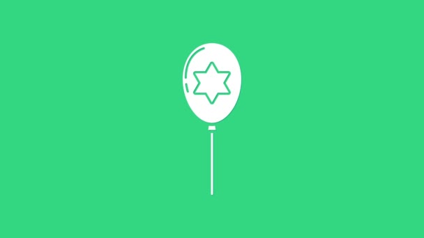 Vita ballonger med band med stjärna av David ikon isolerad på grön bakgrund. Ballong med israelisk flagga. 4K Video motion grafisk animation — Stockvideo