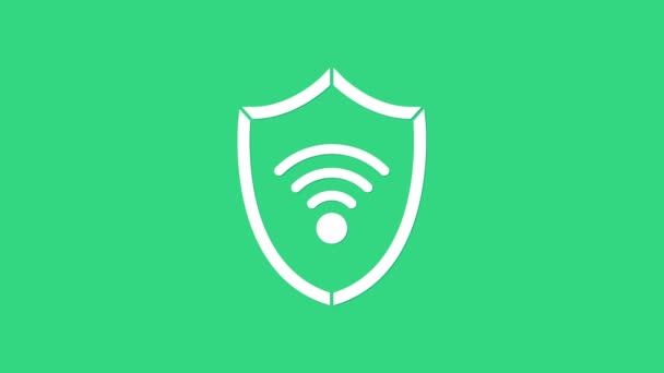 White Shield met WiFi draadloos internet netwerk symbool pictogram geïsoleerd op groene achtergrond. Veiligheidsconcept voor bescherming. 4K Video motion grafische animatie — Stockvideo