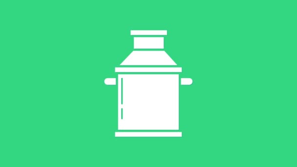 Envase de lata blanca para icono de leche aislado sobre fondo verde. Animación gráfica de vídeo 4K — Vídeo de stock
