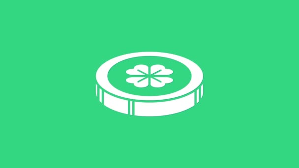 White Gold coin with four leaf clover icon isolated on green background. Happy Saint Patricks day. 4K Video motion graphic animation — Stock Video