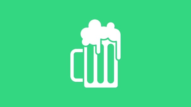 Taza de cerveza blanca icono aislado sobre fondo verde. Animación gráfica de vídeo 4K — Vídeos de Stock