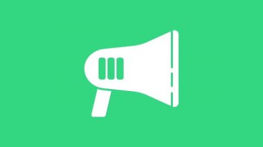 Yeşil arkaplanda beyaz megafon simgesi izole edildi. Yüksek sesle konuşma uyarısı. Ağızlık için megafon, terfi diye bağırıyor. 4K Video hareketli grafik canlandırması