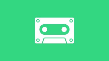 Beyaz Retro ses kaset simgesi yeşil arkaplanda izole edildi. 4K Video hareketli grafik canlandırması