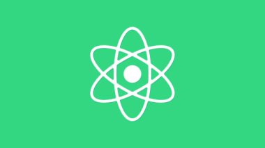 Beyaz Atom simgesi yeşil arkaplanda izole edildi. Bilimin, eğitimin, nükleer fiziğin, bilimsel araştırmaların sembolü. 4K Video hareketli grafik canlandırması