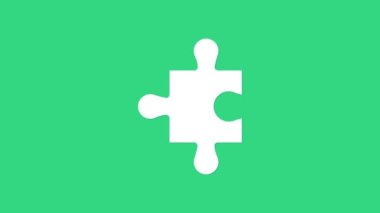 Yeşil arkaplanda beyaz yapboz parçası izole edildi. Modern daire, iş, pazarlama, finans, internet konsepti. 4K Video hareketli grafik canlandırması