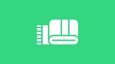 Beyaz havlu yığını simgesi yeşil arkaplanda izole edildi. 4K Video hareketli grafik canlandırması