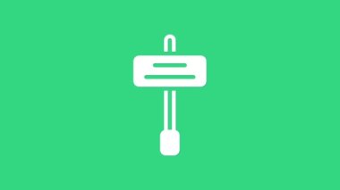 Beyaz Yol trafik tabelası. Yeşil arkaplanda sinyal simgesi izole edildi. İşaretçi sembolü. İzole sokak bilgi levhası. Yön tabelası. 4K Video hareketli grafik canlandırması