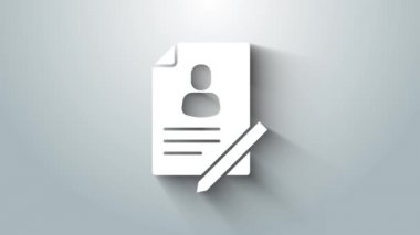 Gri arkaplanda kalkan simgesi olan beyaz belge. Sigorta konsepti. Güvenlik, güvenlik, koruma, konsept koruma. 4K Video hareketli grafik canlandırması