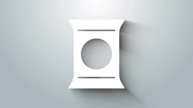 Beyaz Torba ya da patates cipsi simgesi gri arka planda izole edilmiş. 4K Video hareketli grafik canlandırması
