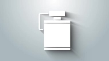 Beyaz kantin su şişesi simgesi gri arkaplanda izole edilmiş. Turist matarası ikonu. Kampanyada bir kavanoz su kullanıldı. 4K Video hareketli grafik canlandırması