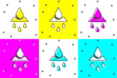 Renk arkaplanından izole edilmiş temiz aqua simgesini geri dönüştür. İşaret geri dönüşümlü bir damla su. Vektör.