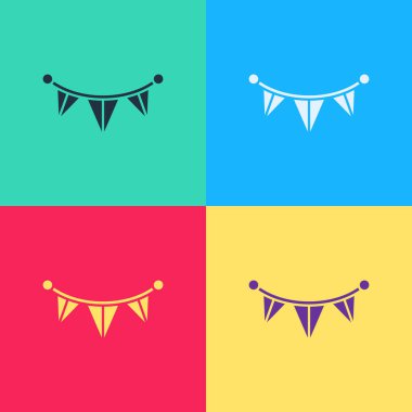 Renkli arka planda izole edilmiş bayrak ikonlu pop sanatları karnavalı çelengi. Doğum günü kutlaması, festival ve güzel dekorasyon için parti flamaları. Vektör.