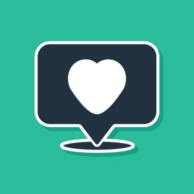 Mavi Benzerlik ve kalp simgesi yeşil arka planda izole edilmiş. Karşıt Bildirim Simgesi. Insta 'yı takip et. Vektör.