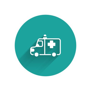 Beyaz ambulans ve acil durum arabası ikonu uzun gölgeli izole edildi. Ambulans aracı tıbbi tahliye. Yeşil daire düğmesi. Vektör.