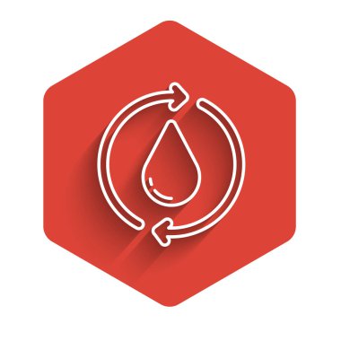 Beyaz çizgi, uzun gölgeli temiz su ikonunu geri dönüştür. İşaret geri dönüşümlü bir damla su. Kırmızı altıgen düğmesi. Vektör.