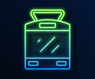 Parlayan neon hattı Tram ve demiryolu ikonu mavi arka planda izole edildi. Toplu taşıma sembolü. Vektör.