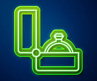 Parlayan neon hattı elmas nişan yüzüğü ikonu mavi arka planda izole edildi. Vektör.