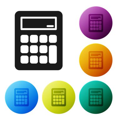 Siyah Hesap Makinesi simgesi beyaz arkaplanda izole edildi. Muhasebe sembolü. İş hesaplamaları matematik eğitimi ve finans. Simgeleri renk daire düğmelerine ayarla. Vektör.