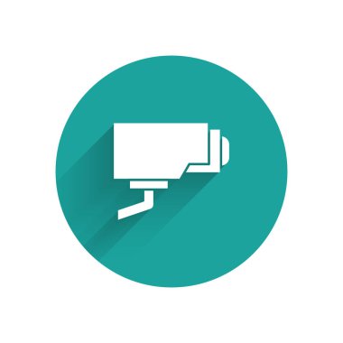 Beyaz güvenlik kamerası ikonu uzun gölgeli izole edilmiş. Yeşil daire düğmesi. Vektör.