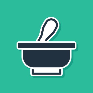 Mavi havan topu ve tokmak simgesi yeşil arkaplanda izole edildi. Vektör.