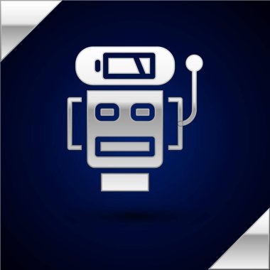 Gümüş Robot düşük akü şarj ikonu koyu mavi arkaplanda izole edildi. Yapay zeka, makine öğrenme, bulut hesaplama. Vektör.