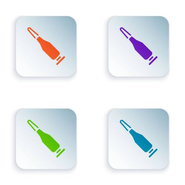 Beyaz arkaplanda renk mermisi simgesi izole edildi. Kare düğmelere renkli simgeleri yerleştir. Vektör.