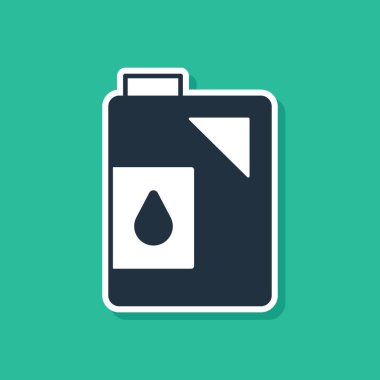 Yeşil arka planda izole edilmiş motor makine yağı ikonu için mavi kutu. Benzin bidonu. Yağ değiştirme ve onarım servisi. Motor yağı işareti. Vektör.