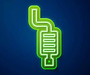 Parlayan neon hattı araba egzozu simgesi mavi arkaplanda izole edildi. Egzoz borusu. Vektör.