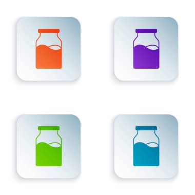 Beyaz arka planda izole edilmiş süt ikonlu renkli cam şişe. Kare düğmelere renkli simgeleri yerleştir. Vektör.