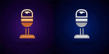 Siyah arkaplanda altın ve gümüş çöp kutusu simgesi var. Çöp kutusu tabelası. Sepet simgesini geri dönüştür. Ofis çöpü ikonu. Vektör.