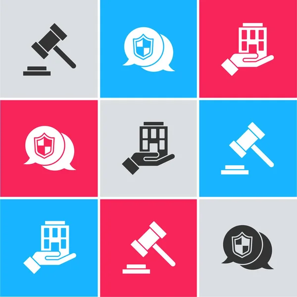 Set Judge gavel, Location shield and House in hand icon. Vector — Διανυσματικό Αρχείο