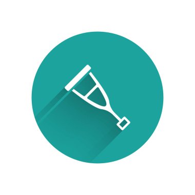 Uzun gölgeli beyaz koltuk değneği ya da koltuk değneği simgesi. Kas iskeleti hastalığı olan insanların rehabilitasyonu için gerekli ekipman. Yeşil daire düğmesi. Vektör.