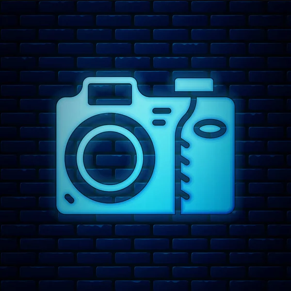 Gloeiende Neon Foto Camera Pictogram Geïsoleerd Baksteen Muur Achtergrond Foto — Stockvector