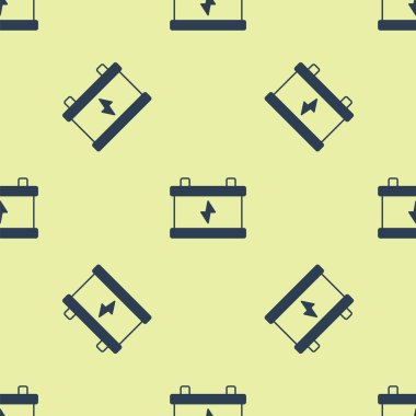 Mavi araba akü ikonu sarı arka planda izole edilmiş pürüzsüz desen. Akümülatör bataryası enerji ve elektrik akümülatörü bataryası. Vektör.