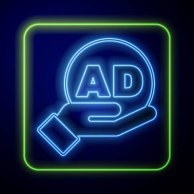 Parlayan neon reklam simgesi mavi arkaplanda izole edildi. Pazarlama ve tanıtım süreci kavramı. İlgili reklamlar. Sosyal medya reklamcılığı. Vektör.