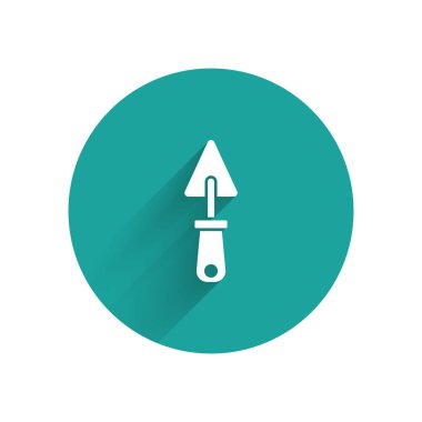 Beyaz Şövalye simgesi uzun gölgeli izole edilmiş. Yeşil daire düğmesi. Vektör.