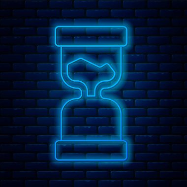 Parlayan neon hattı. Eski kum saati. Tuğla duvarda izole edilmiş kum ikonu. Kum saati işareti. İş ve zaman yönetimi kavramı. Vektör.