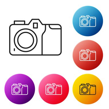 Siyah çizgi fotoğraf makinesi simgesi beyaz arkaplanda izole edildi. Fotoğraf makinesi simgesi. Renkli daire düğmelerini ayarlayın. Vektör.