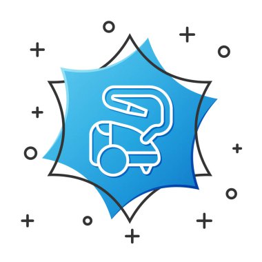 Beyaz çizgi elektrikli süpürge ikonu beyaz arkaplanda izole edildi. Mavi altıgen düğmesi. Vektör.